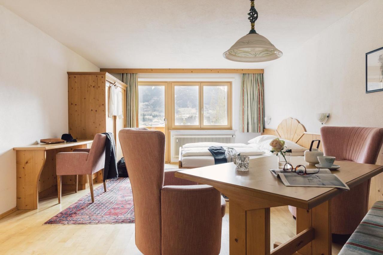 Hotel Jaegerhof Zams Eksteriør billede