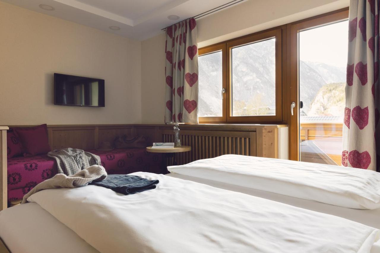 Hotel Jaegerhof Zams Eksteriør billede