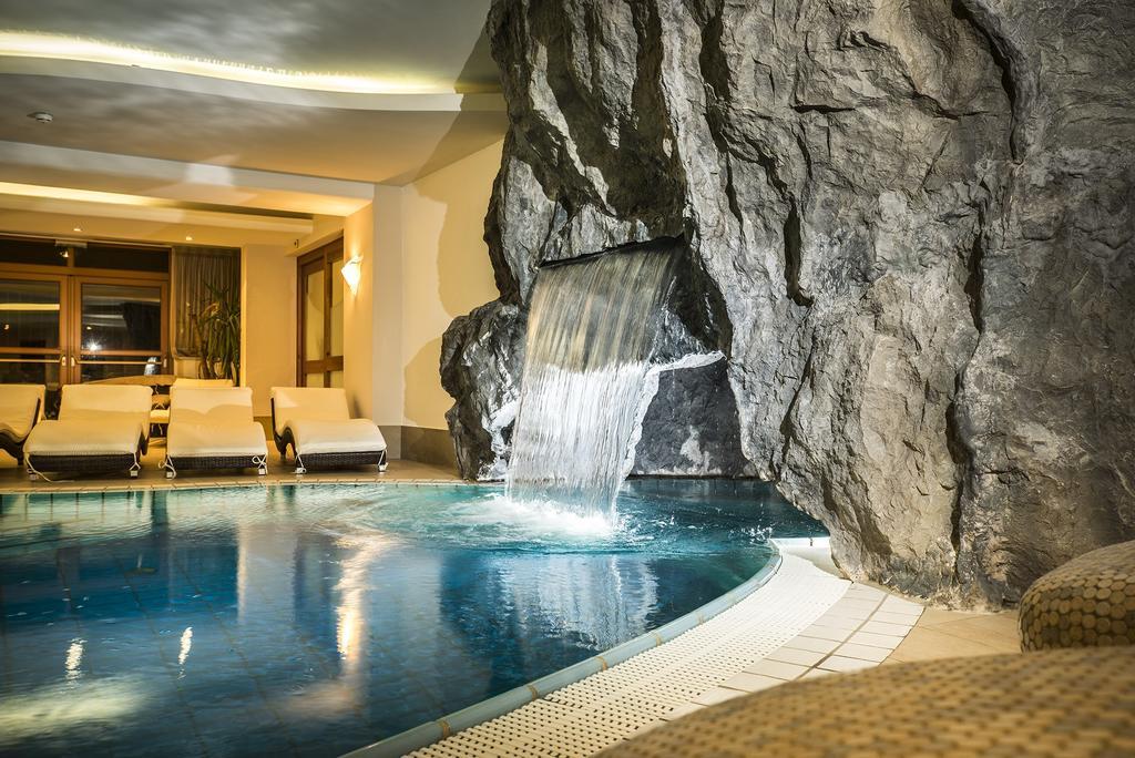 Hotel Jaegerhof Zams Eksteriør billede
