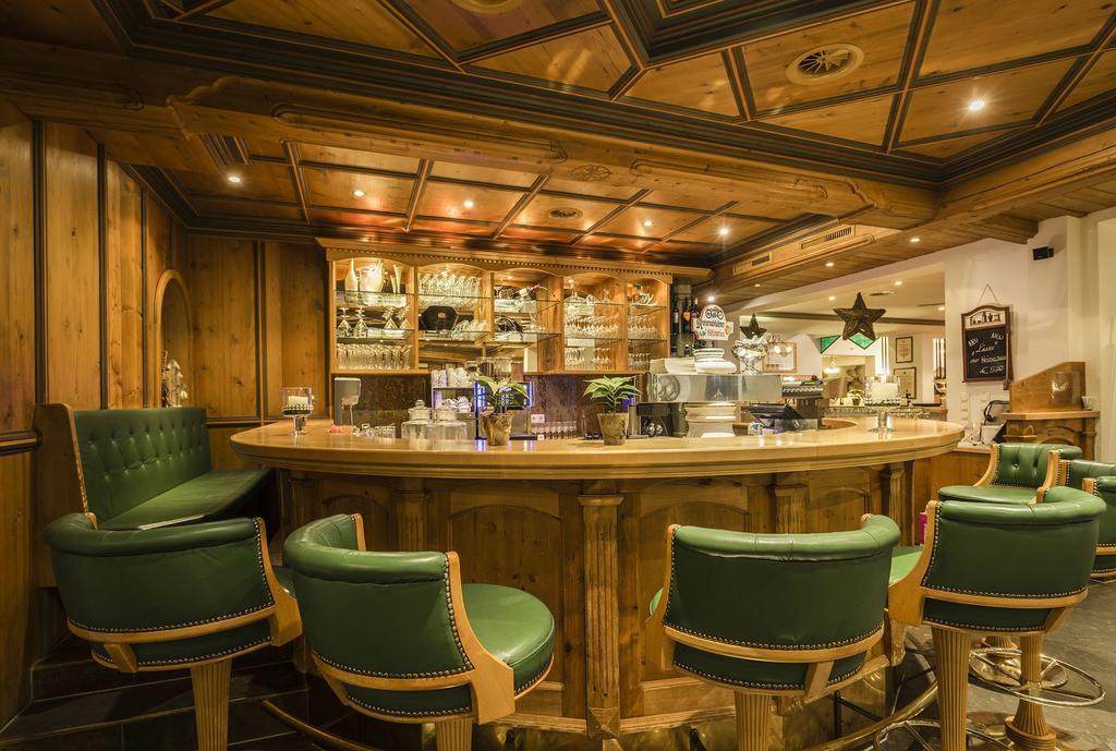 Hotel Jaegerhof Zams Eksteriør billede